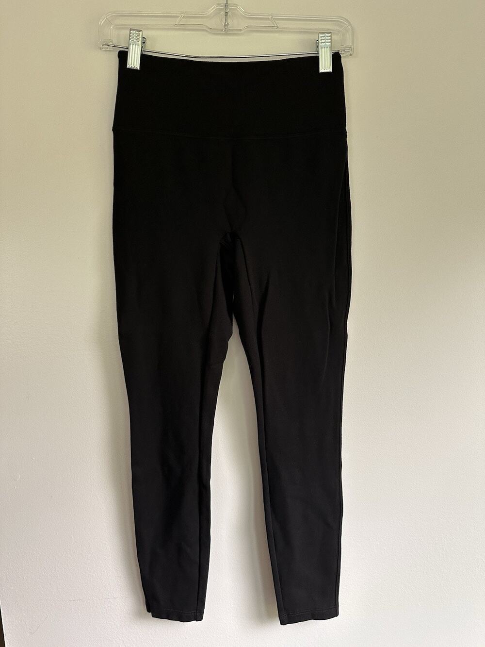 Spanx Woman’s Size SP Small Petite Black Leggings Mid Rise